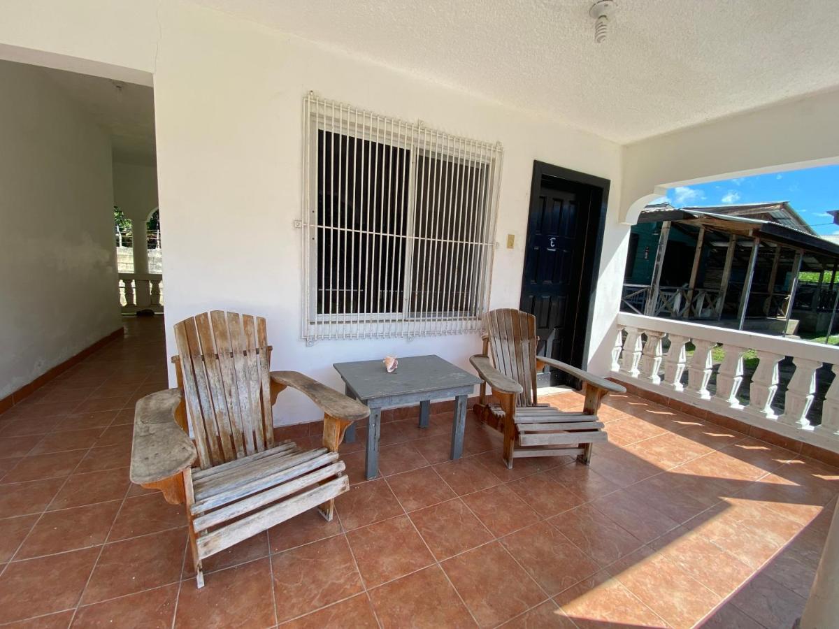 Westport Cottage Negril Exteriör bild